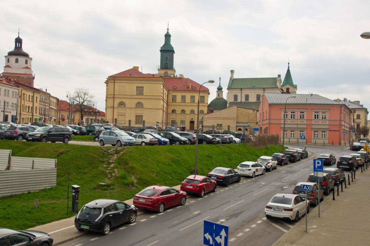 Apartament Granatowy Swietoduska 12 Lublin Exteriér fotografie